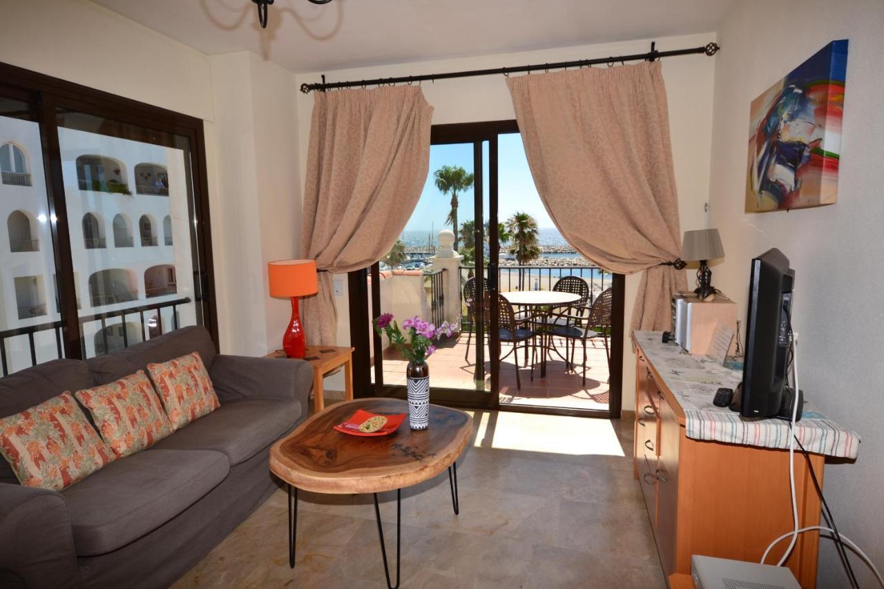 marina real 425 Apartment Manilva Exterior foto