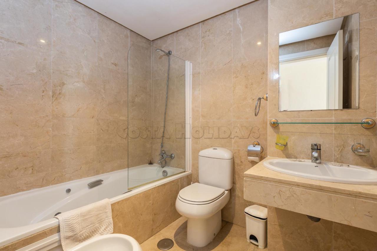 marina real 425 Apartment Manilva Exterior foto